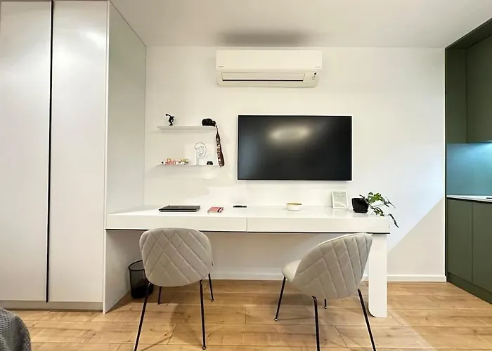 Elegant - Center * טיראנה