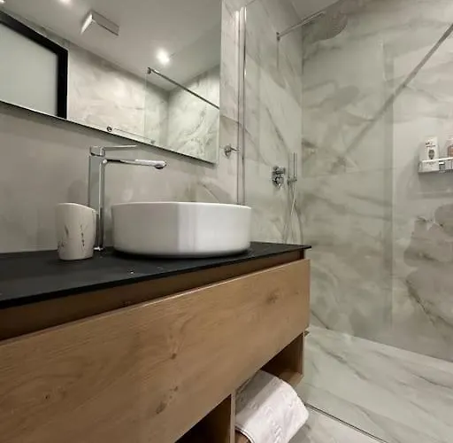 Elegant - Center דירה טיראנה